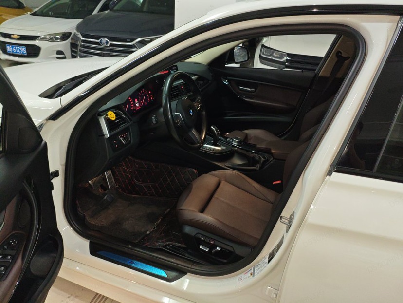 BMW 3 Series 2019 car image #4