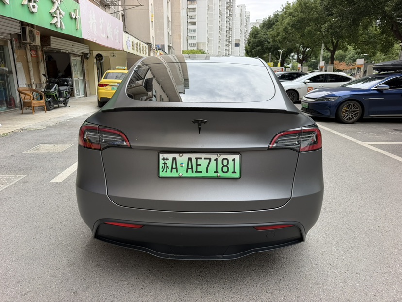 Tesla Model Y 2024 #4 Tesla Model Y 2024 immagine di auto #4