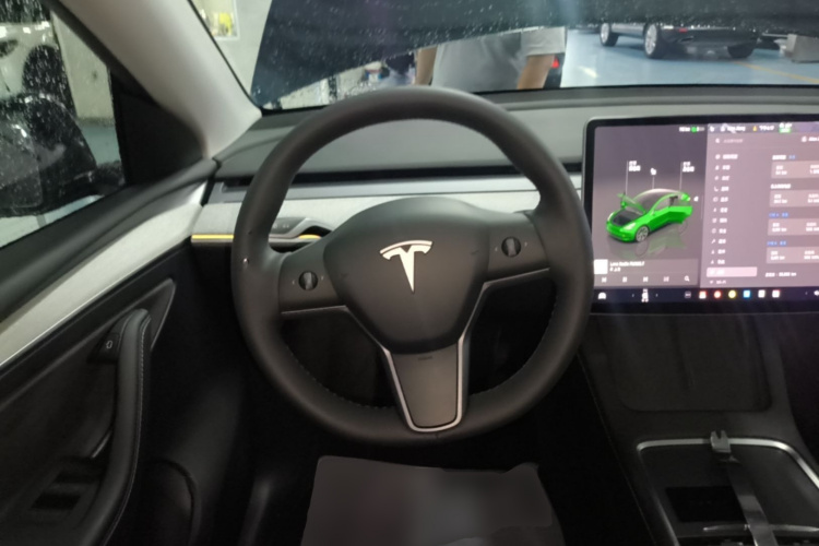 Tesla Model Y 2023 #11 Tesla Model Y 2023 car image #11