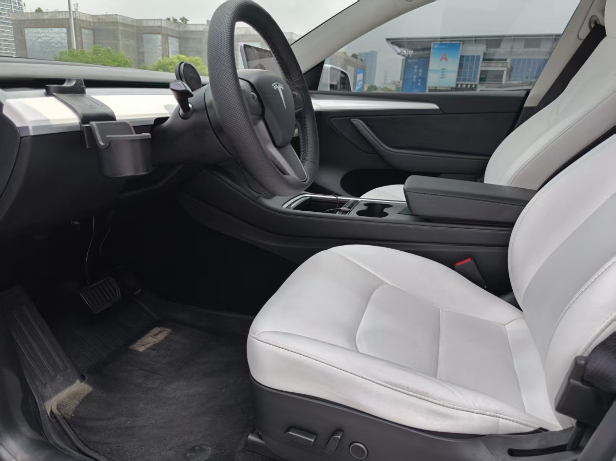 Tesla Model Y 2021 #5 Tesla Model Y 2021 car image #5