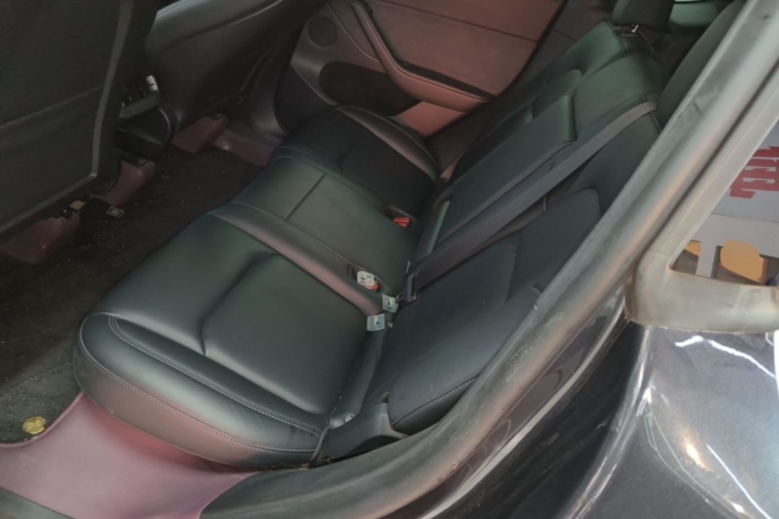 Tesla Model Y 2024 #8 Tesla Model Y 2024 car image #8