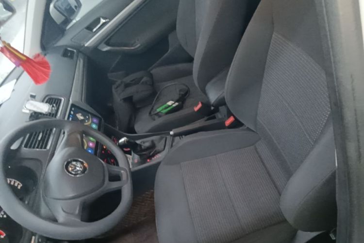 Volkswagen Lavida 2018 car image #15