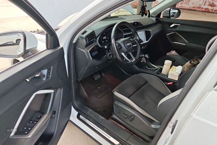 Audi Q3 2019 #18 Audi Q3 2019 car image #18