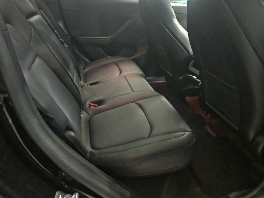 Tesla Model Y 2023 car image #5