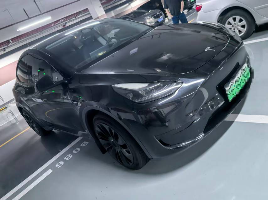 Tesla Model Y 2022 #2 Tesla Model Y 2022 car image #2