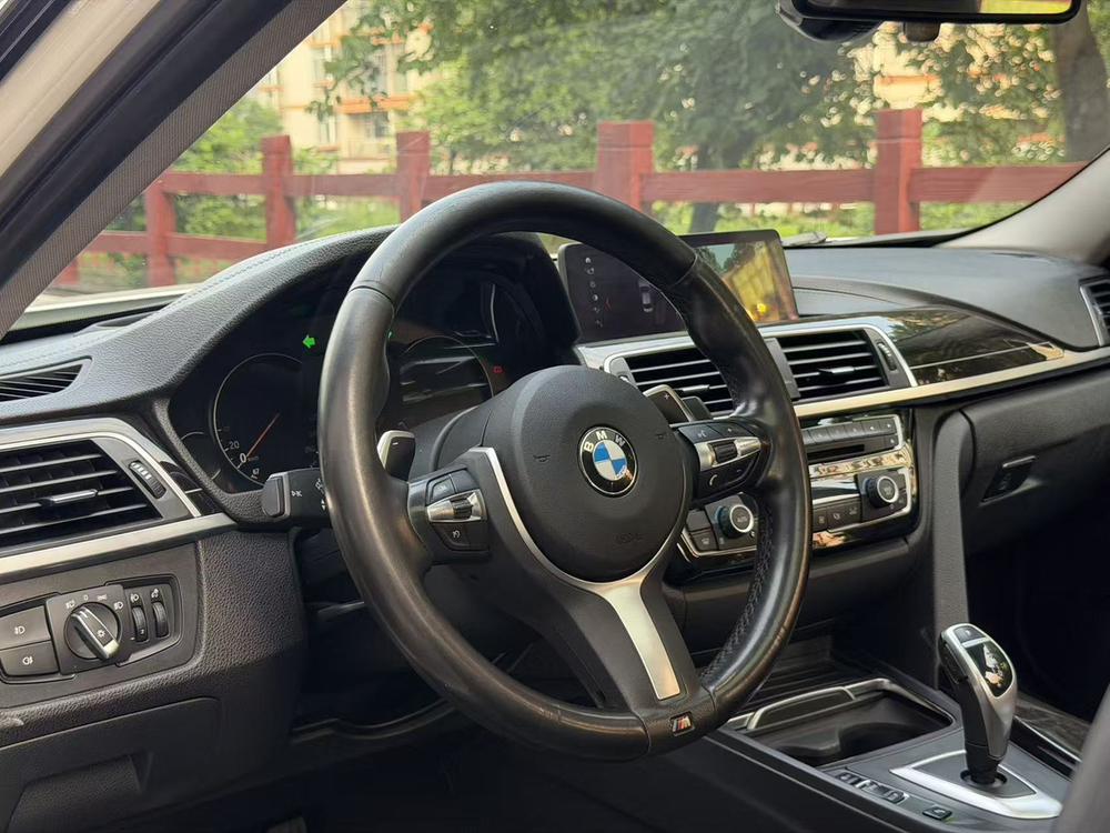 BMW 3 Series 2019 #13 BMW 3 Series 2019 car image #13