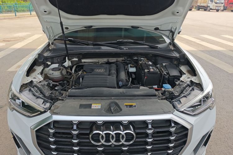 Audi Q3 2021 #20 Audi Q3 2021 car image #20