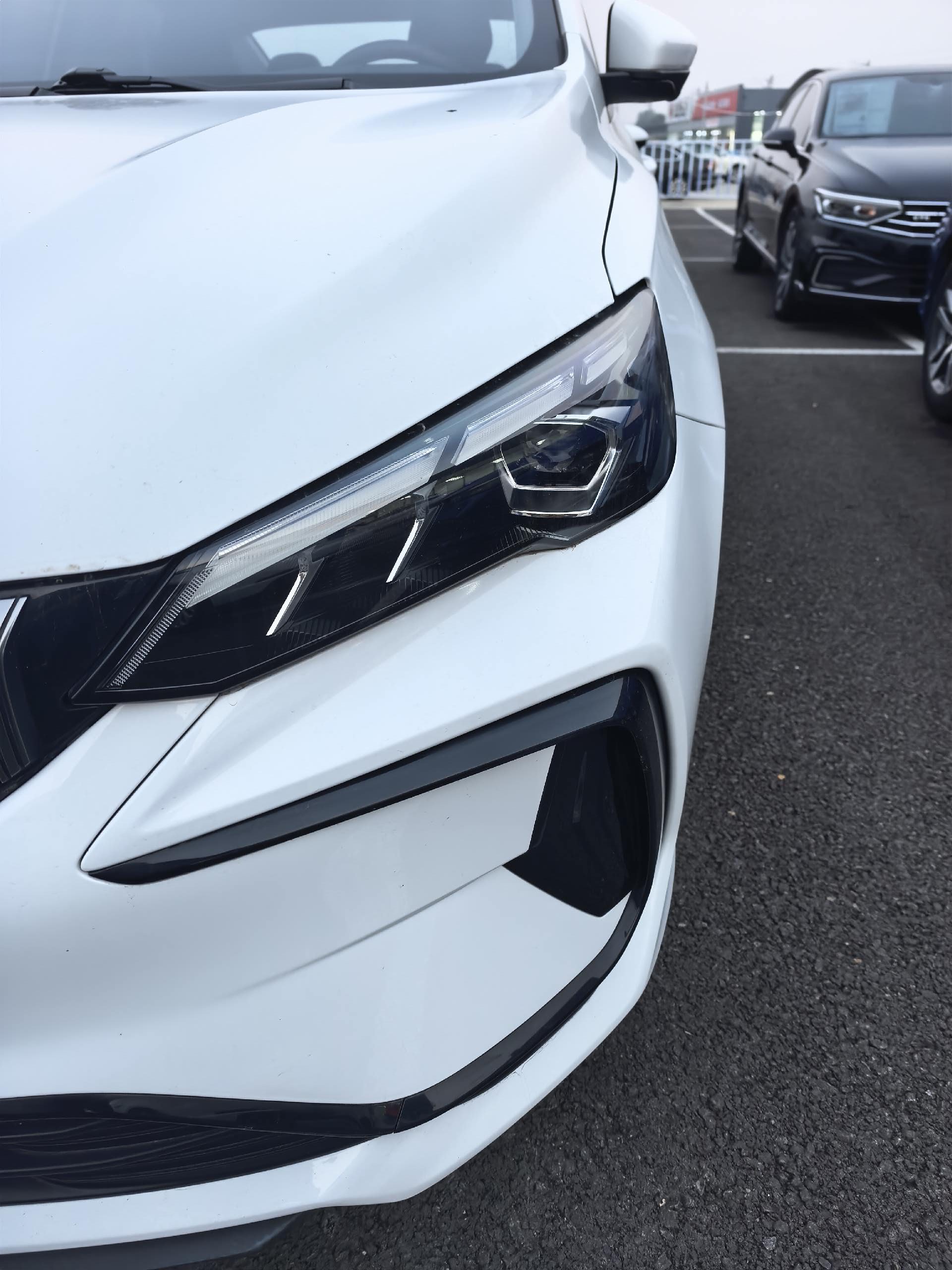 GEELY Binray 2024 immagine di auto #2