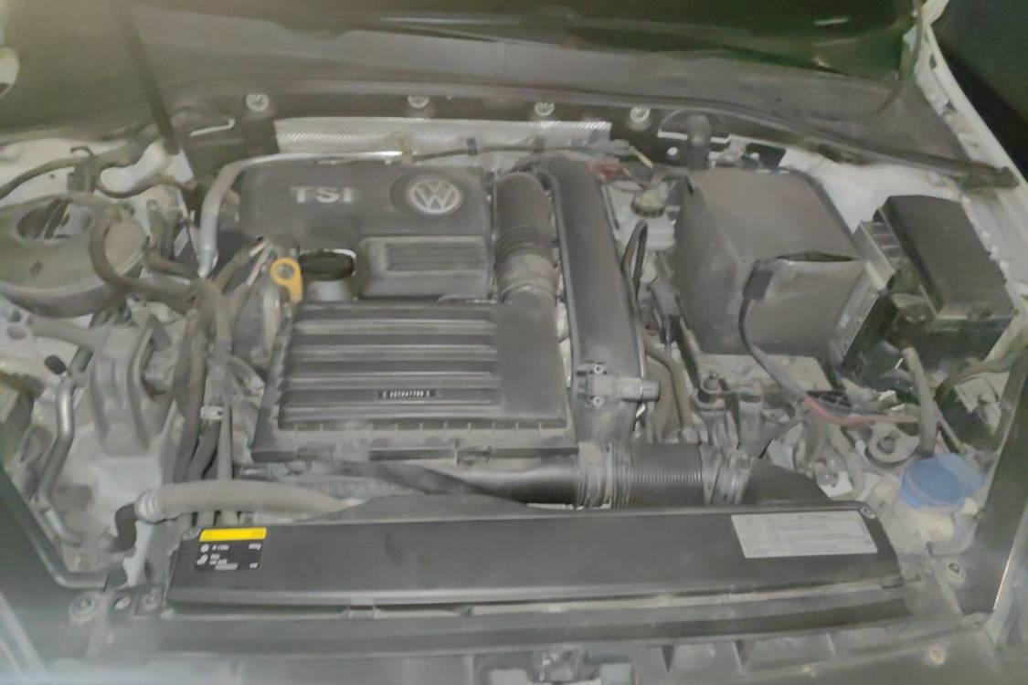 Volkswagen Golf 2015 car image #10
