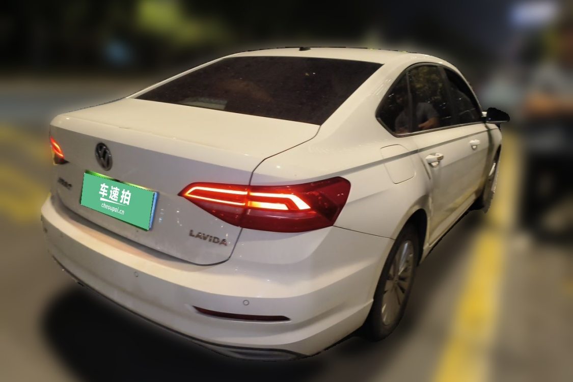 Volkswagen Lavida 2019 car image #4