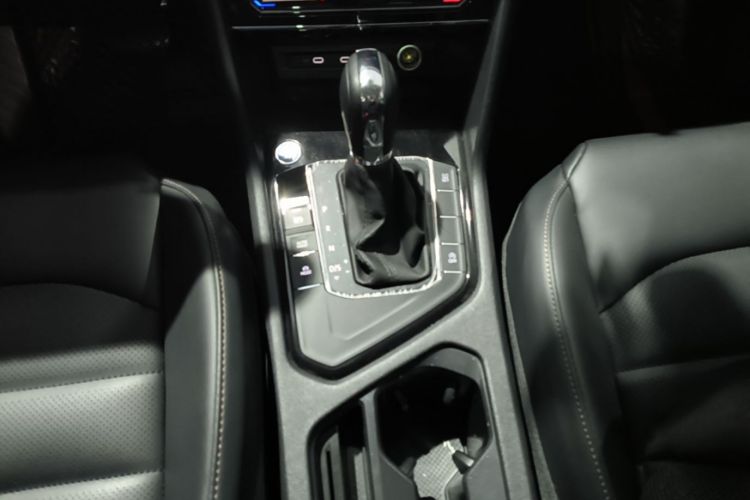 Volkswagen Tharu 2021 #14 Volkswagen Tharu 2021 car image #14