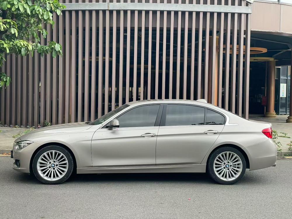 BMW 3 Series 2018 #3 BMW 3 Series 2018 car image #3
