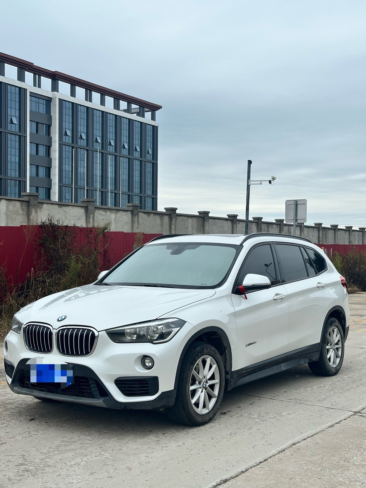 BMW X1 2018 BMW X1 2018 car image