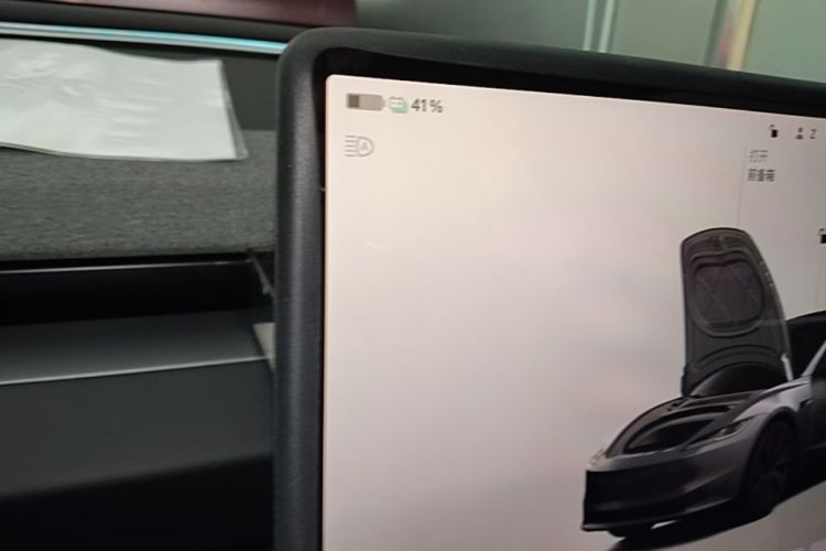 Tesla Model 3 2024 car image #14