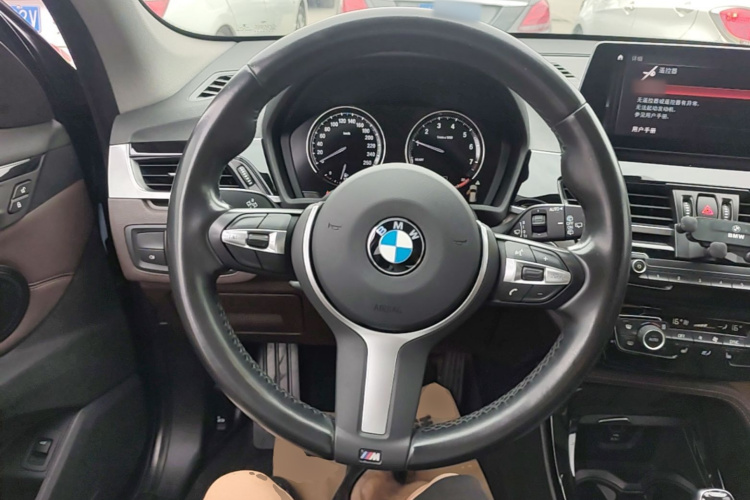 BMW X1 2021 car image #11