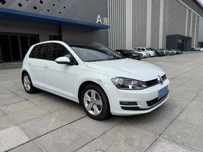 Volkswagen Golf 2016 car image #2