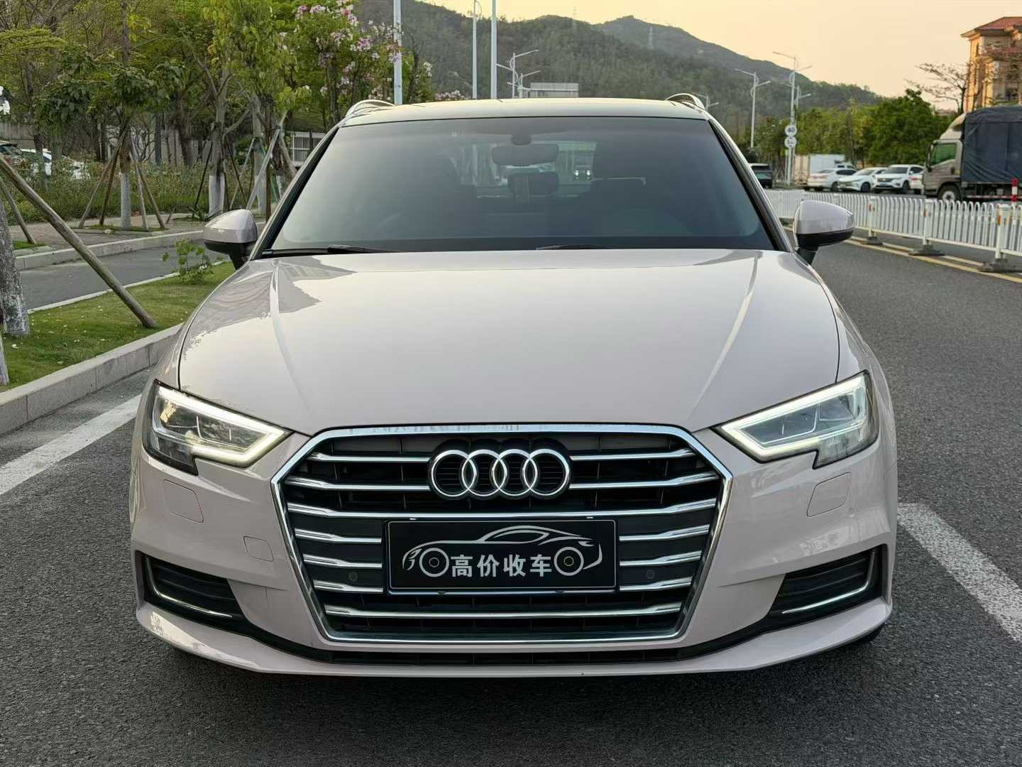Audi A3 2018 car image #2