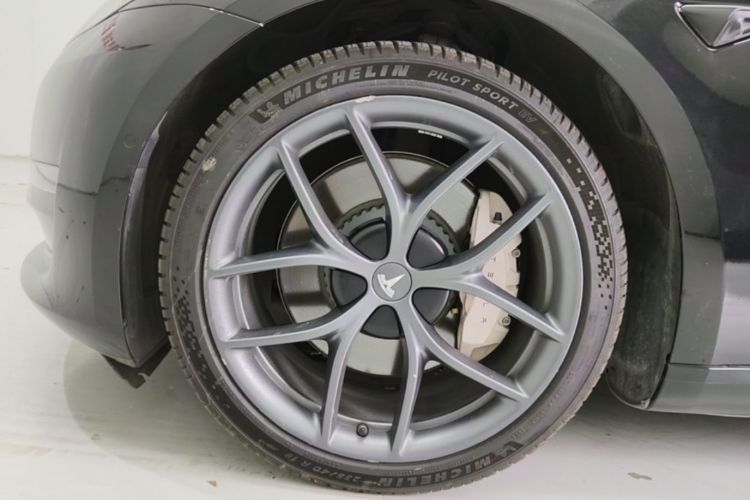 Tesla Model 3 2021 car image #9