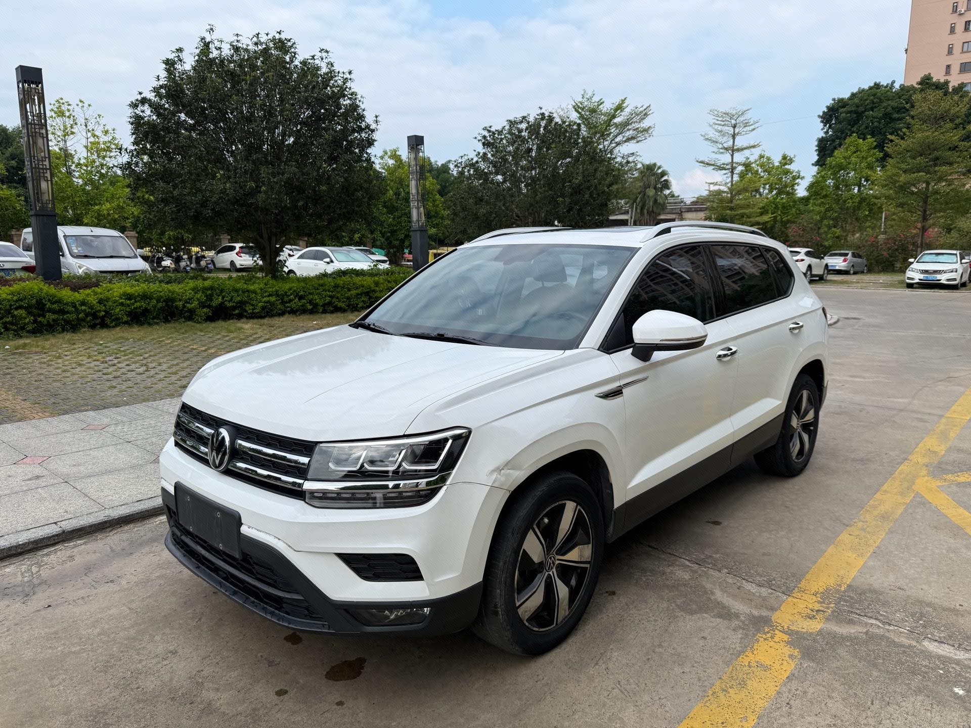 2022 2022 car image