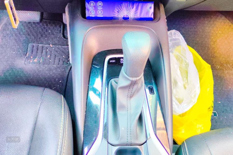 Toyota Corolla 2021 car image #16
