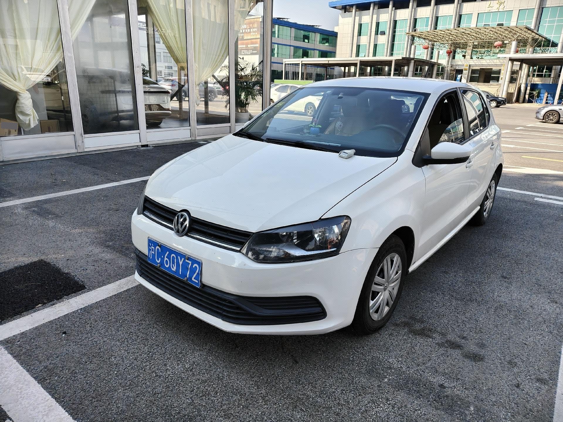 Volkswagen Polo 2016 Volkswagen Polo 2016 immagine di auto