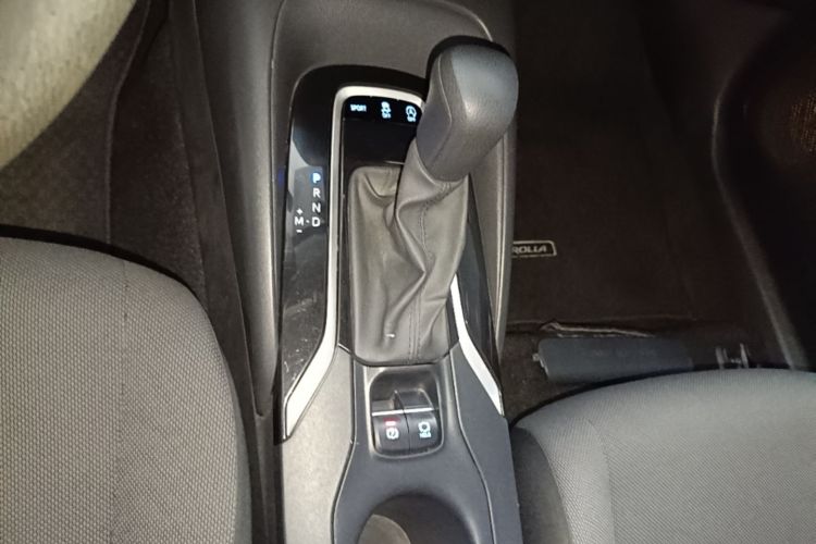 Toyota Corolla 2020 immagine di auto #14