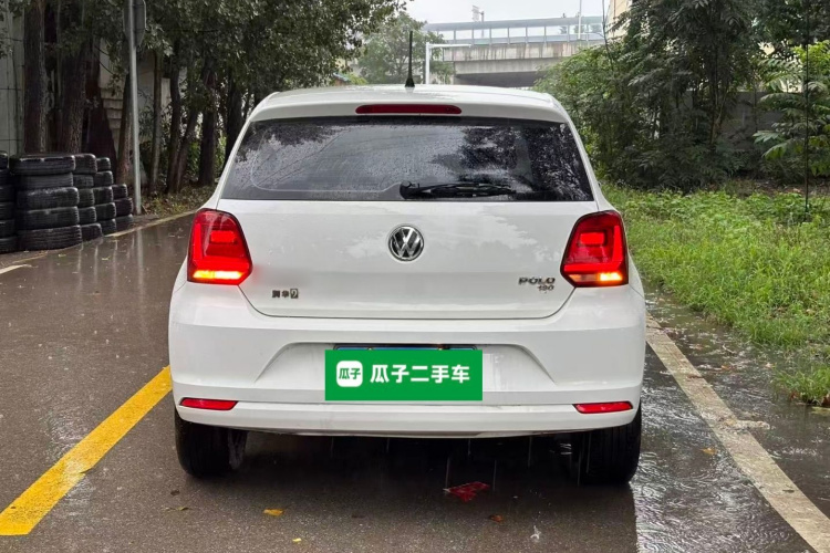 Volkswagen Polo 2019 car image #6