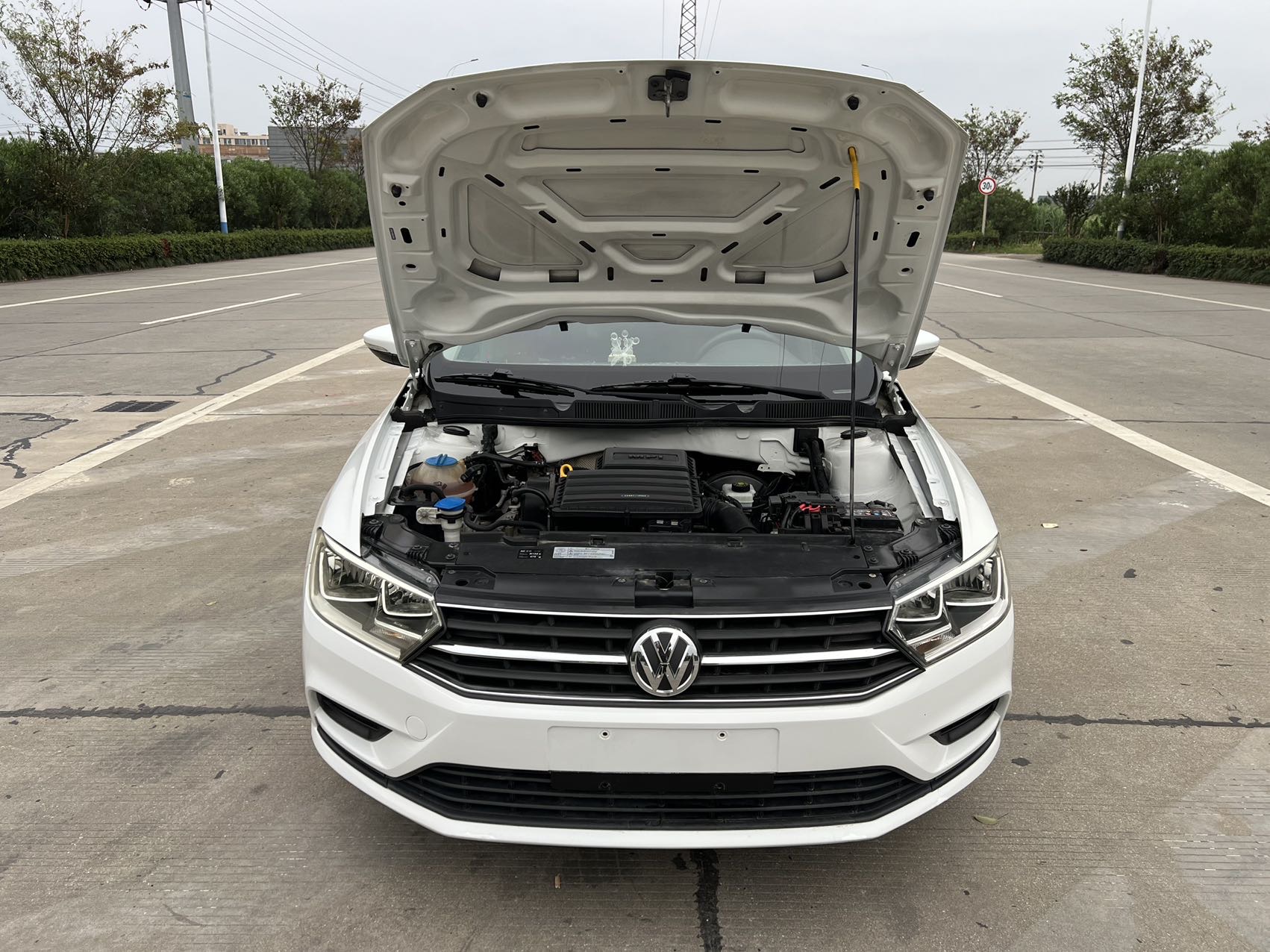 Volkswagen Bora 2017 صورة سيارة #3