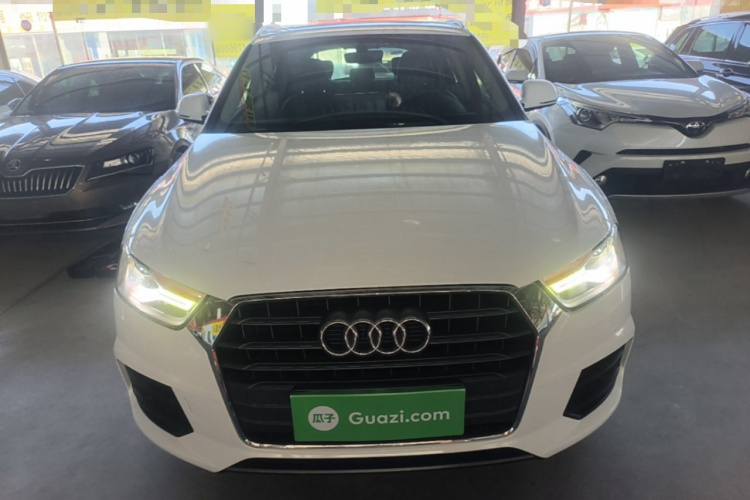 Audi Q3 2017 car image #3