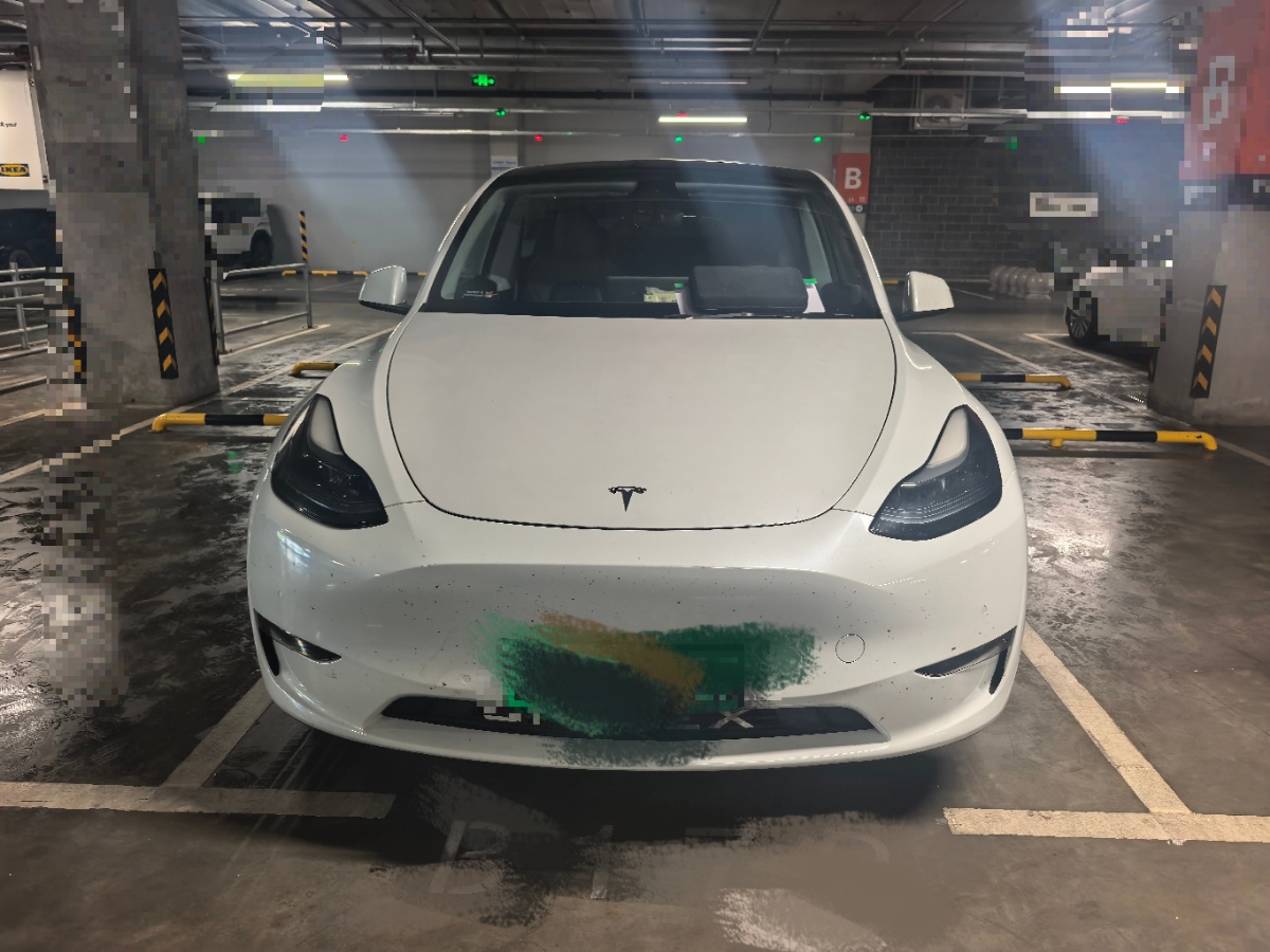 Tesla Model Y 2023 #2 Tesla Model Y 2023 car image #2