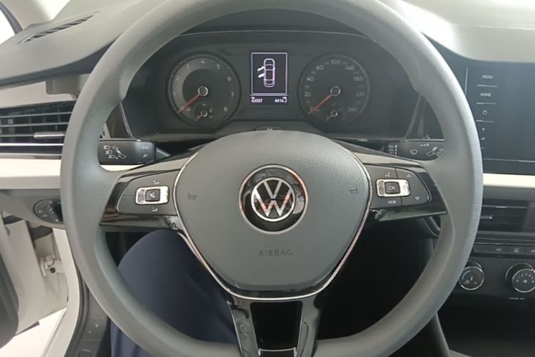 Volkswagen Lavida 2021 car image #11