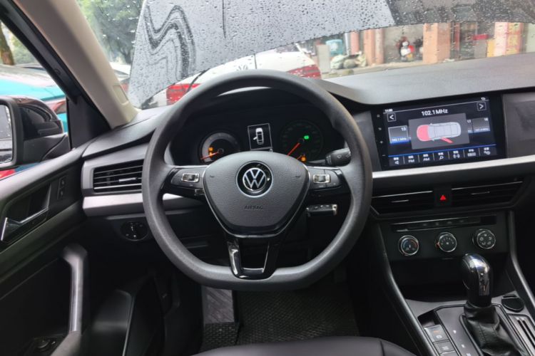 Volkswagen Lavida 2022 صورة سيارة #11