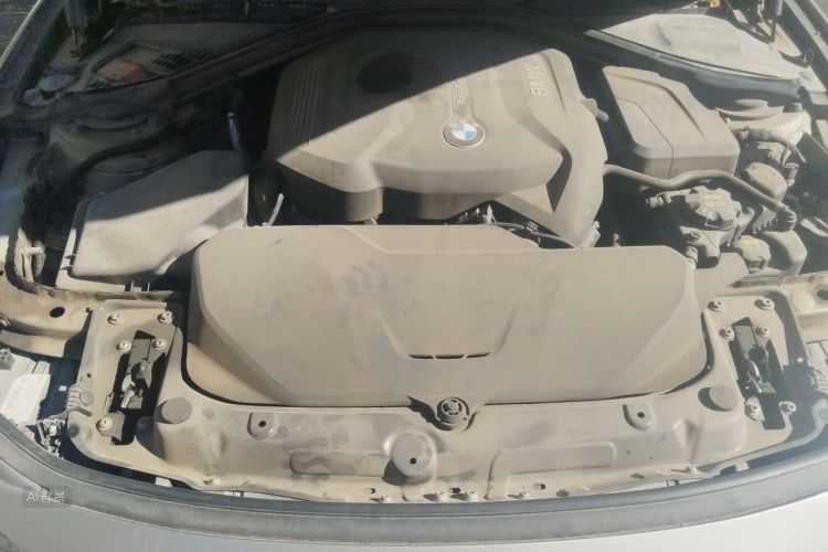 BMW 3 Series 2017 car image #22