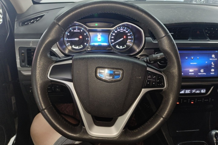 GEELY Emgrand 2018 #11 GEELY Emgrand 2018 car image #11