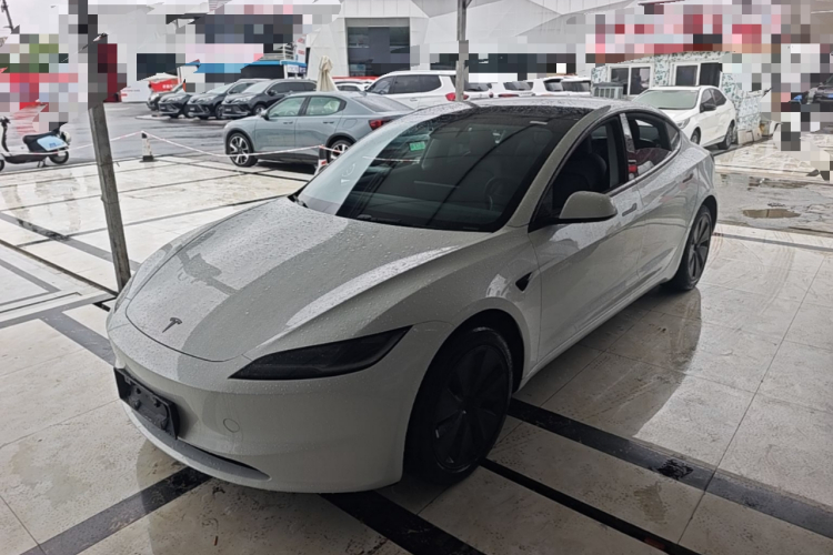 Tesla Model 3 2026 #2 Tesla Model 3 2026 car image #2