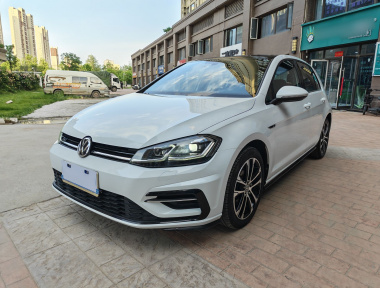 Volkswagen Golf 2018 Volkswagen Golf 2018 car image