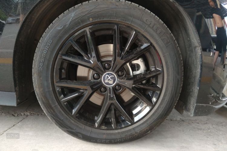 BYD Han 2025 car image #9