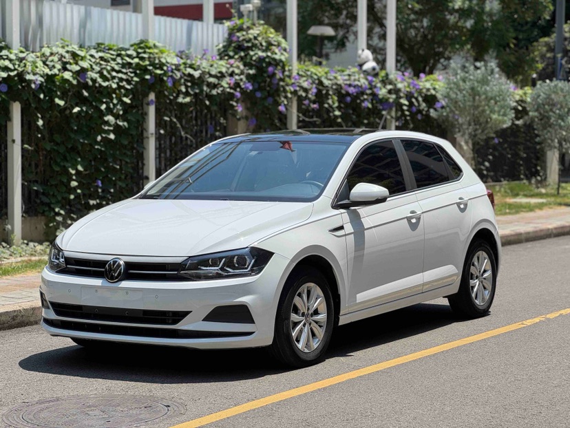 Volkswagen Polo 2023 car image 