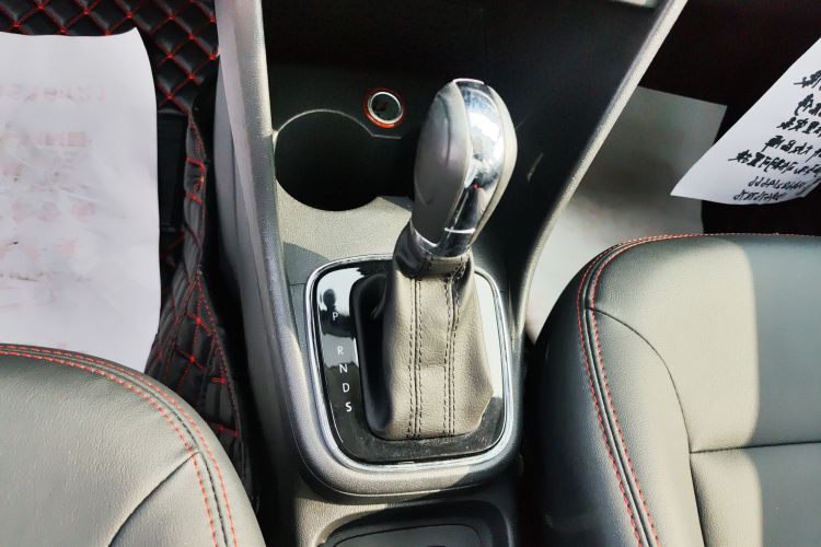 Volkswagen Polo 2018 صورة سيارة #18