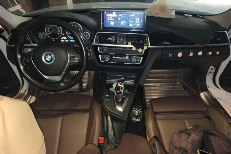 BMW 3 Series 2018 #7 BMW 3 Series 2018 car image #7