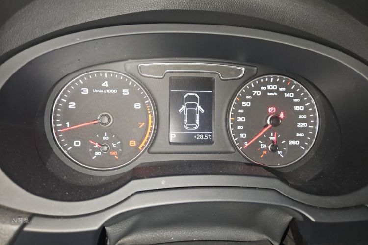Audi Q3 2019 #13 Audi Q3 2019 car image #13