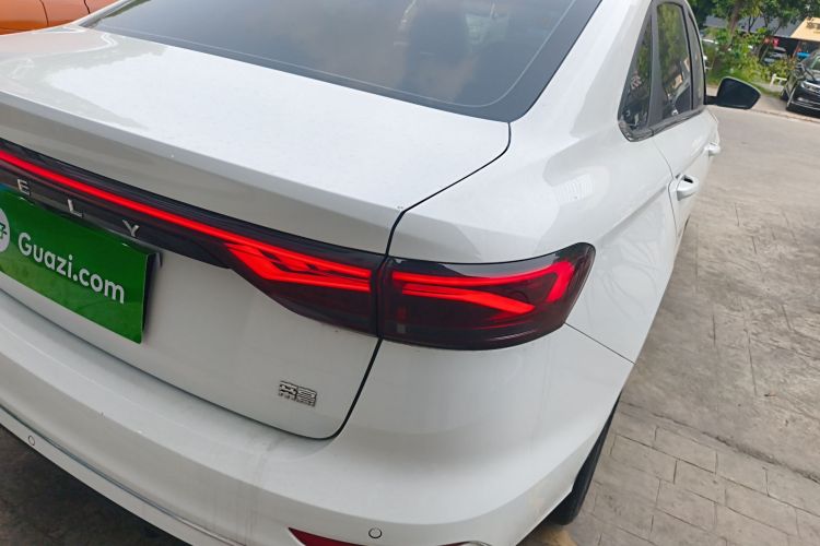 GEELY Emgrand 2024 изображение автомобиля #8