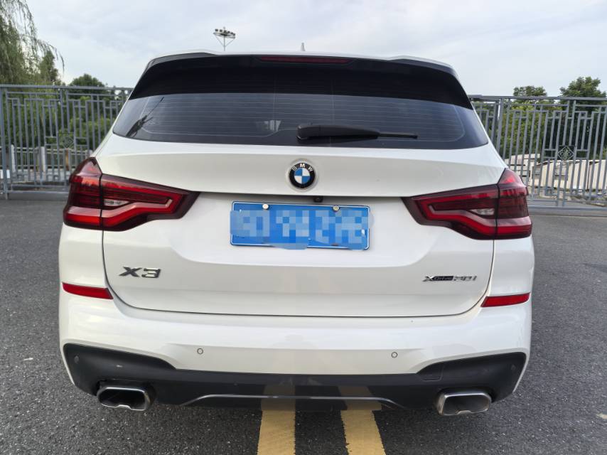 BMW X3 2021 car image #10