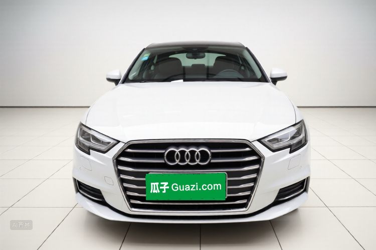 Audi A3 2019 immagine di auto #3
