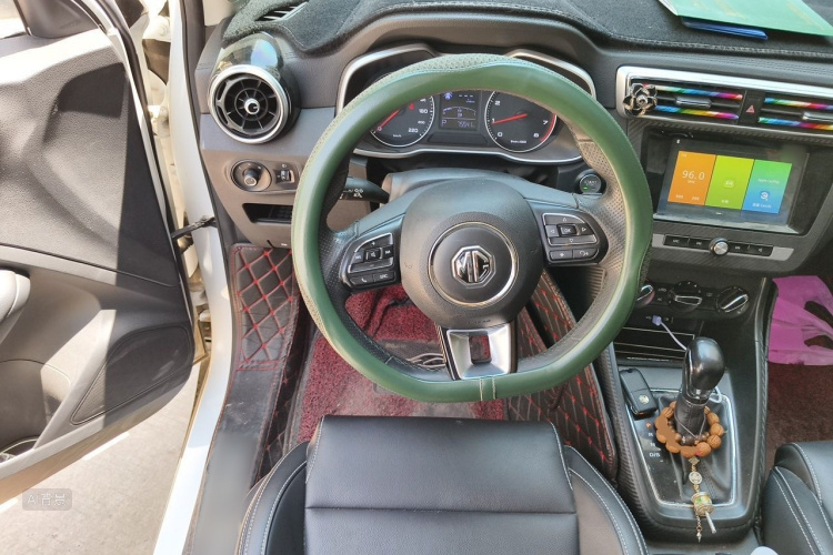 MG ZS 2017 #12 MG ZS 2017 car image #12