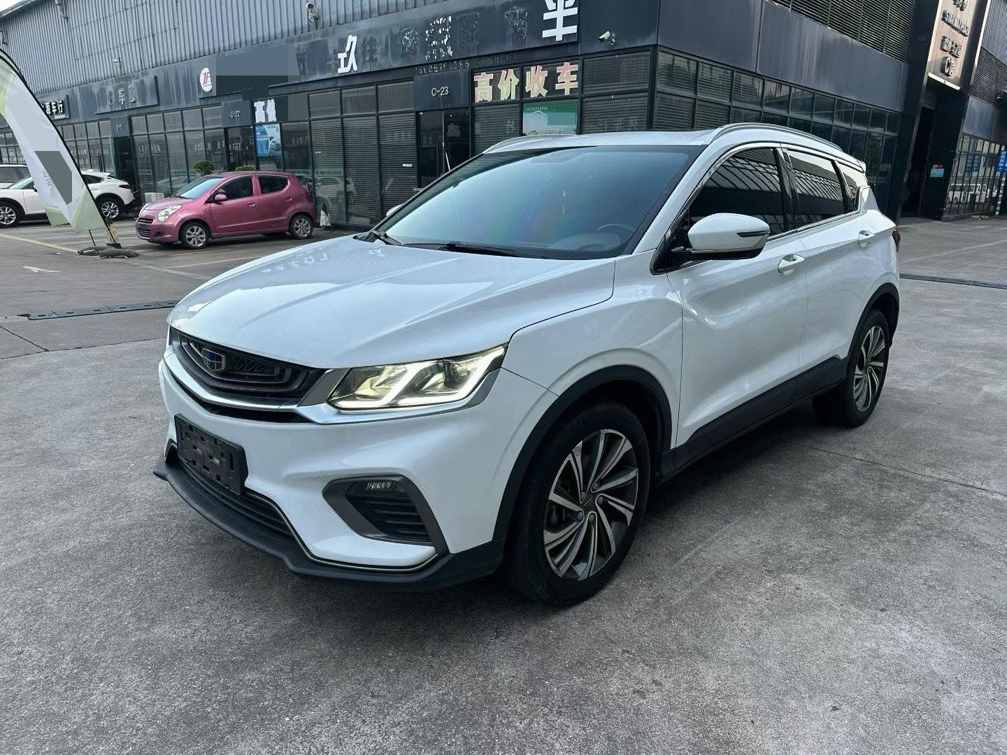 GEELY Coolray 2019 GEELY Coolray 2019 car image