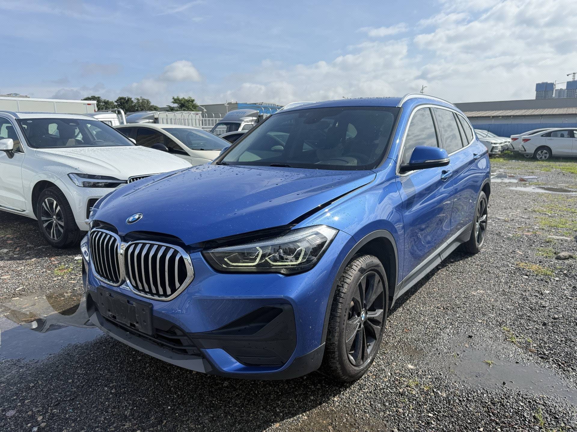 BMW X1 2020 BMW X1 2020 car image