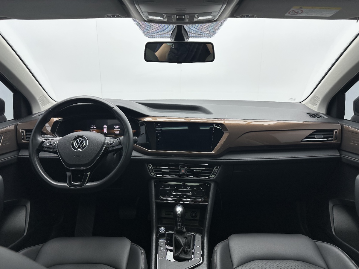 Volkswagen Tharu 2023 immagine di auto #7