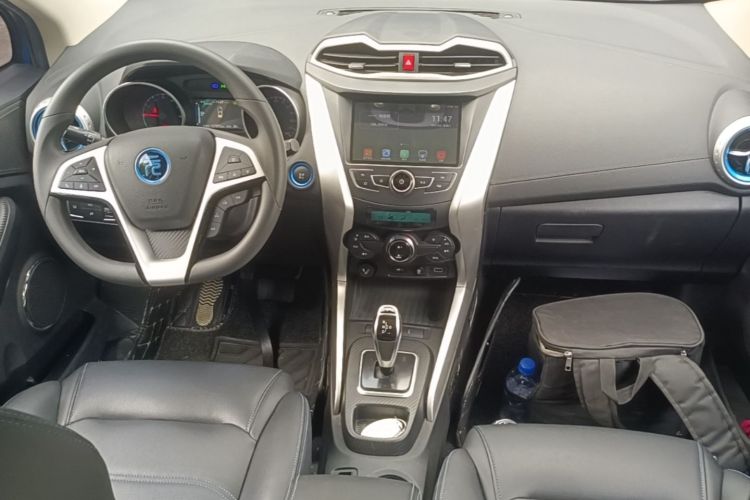 BYD Yuan New Energy 2019 #10 BYD Yuan New Energy 2019 car image #10