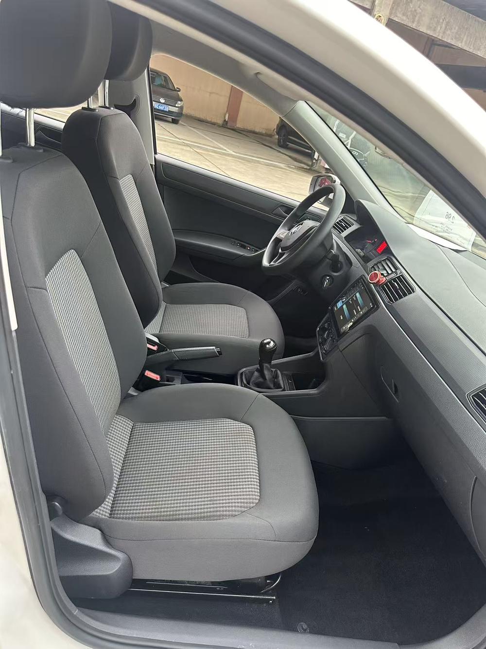 Volkswagen Santana 2019 car image #12
